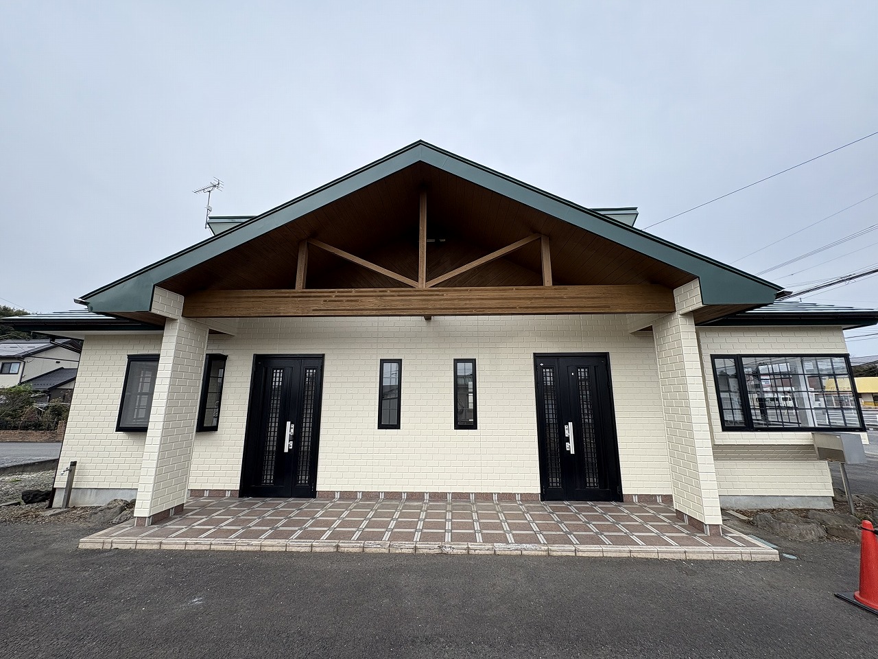 kt-005 那須塩原市鍋掛　鍋掛街道沿い　事務所＋倉庫　賃貸物件♪
